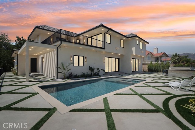 18200 Sheffield Lane, Porter Ranch CA: https://media.crmls.org/medias/c4a9abc3-b653-4348-aca9-63a6e828d9ba.jpg