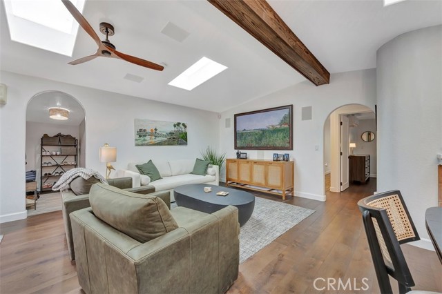 Detail Gallery Image 8 of 32 For 306 Avenida Monterey, San Clemente,  CA 92672 - 4 Beds | 3 Baths