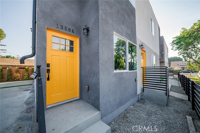 Detail Gallery Image 31 of 65 For 1348 W 41st Pl, Los Angeles,  CA 90037 - – Beds | – Baths