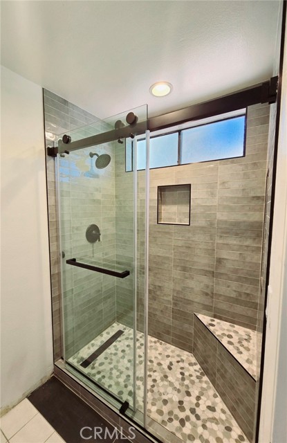 Detail Gallery Image 13 of 20 For 19613 Hiawatha St, Chatsworth,  CA 91311 - 4 Beds | 3/1 Baths