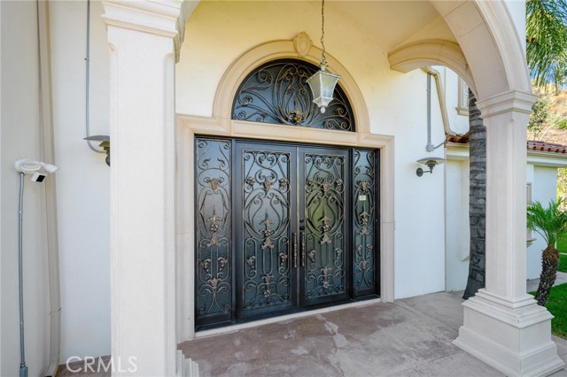 Detail Gallery Image 3 of 50 For 3331 Oakmont View Dr, Glendale,  CA 91208 - 5 Beds | 4/1 Baths