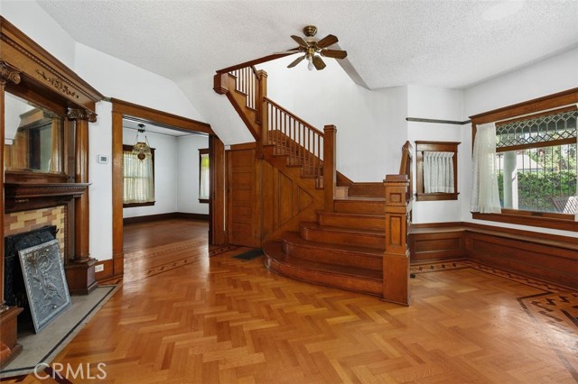 Detail Gallery Image 5 of 40 For 4771 Victoria Ave, Riverside,  CA 92507 - 5 Beds | 2 Baths