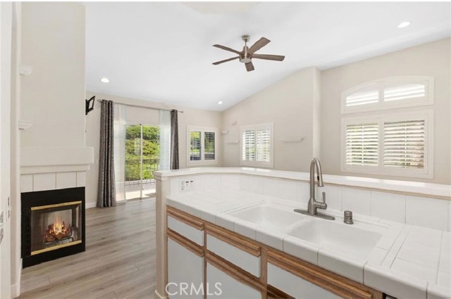 Detail Gallery Image 14 of 40 For 7839 E Viewrim, Anaheim Hills,  CA 92808 - 2 Beds | 2 Baths