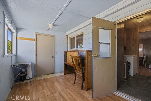 15374 Gaskell Road, Rosamond CA: https://media.crmls.org/medias/c4ad2f6f-d119-4854-aa09-c7551b9fb8c7.jpg