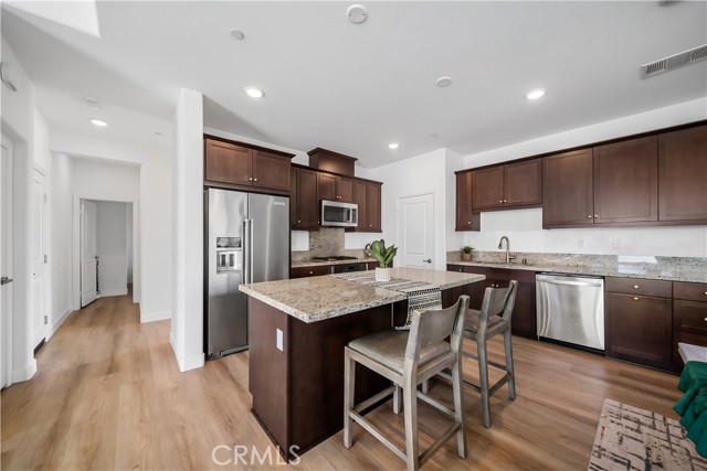 Detail Gallery Image 16 of 37 For 8713 Roving Pl, Chino,  CA 91708 - 4 Beds | 3/1 Baths