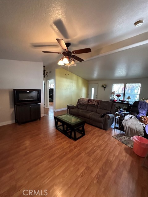 Detail Gallery Image 6 of 39 For 4400 W Florida Ave #286,  Hemet,  CA 92545 - 3 Beds | 2 Baths