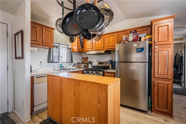 Detail Gallery Image 10 of 29 For 15980 Grand Ave #T11,  Lake Elsinore,  CA 92530 - 1 Beds | 1 Baths
