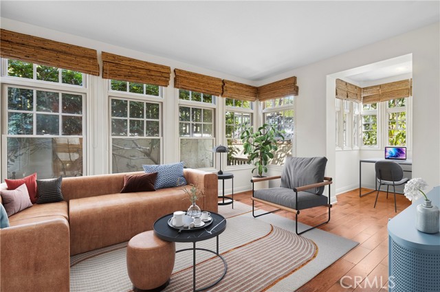 Detail Gallery Image 4 of 26 For 2676 Bungalow Pl, Corona Del Mar,  CA 92625 - 3 Beds | 2/1 Baths