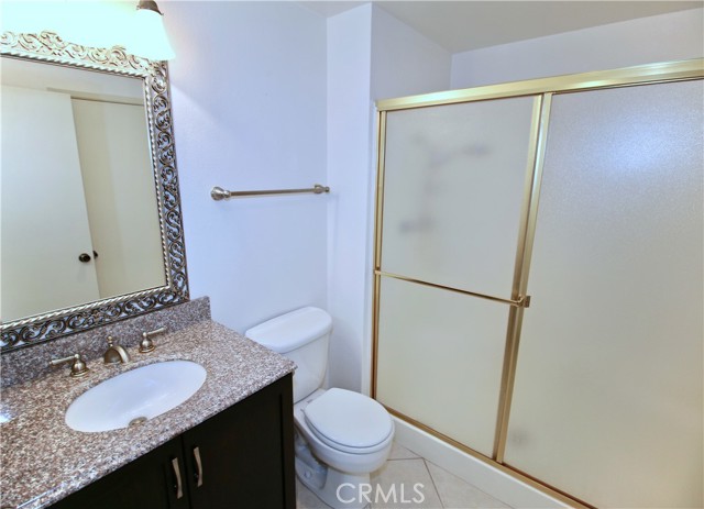 17914 Magnolia Boulevard, Encino CA: https://media.crmls.org/medias/c4b0b083-5a4c-472a-a3e6-b89589324ba8.jpg