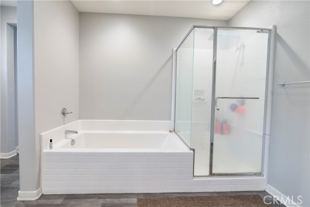 Detail Gallery Image 30 of 32 For 28604 Foothill, Saugus,  CA 91350 - 4 Beds | 3 Baths