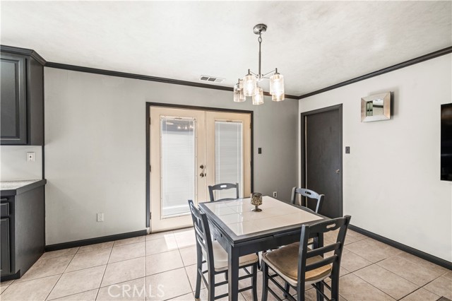 Detail Gallery Image 8 of 13 For 5956 York Glen Way, Sacramento,  CA 95842 - 3 Beds | 1 Baths