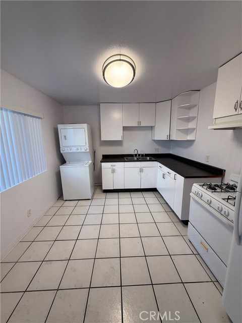 Detail Gallery Image 5 of 19 For 911 E 10th St, Long Beach,  CA 90813 - – Beds | – Baths