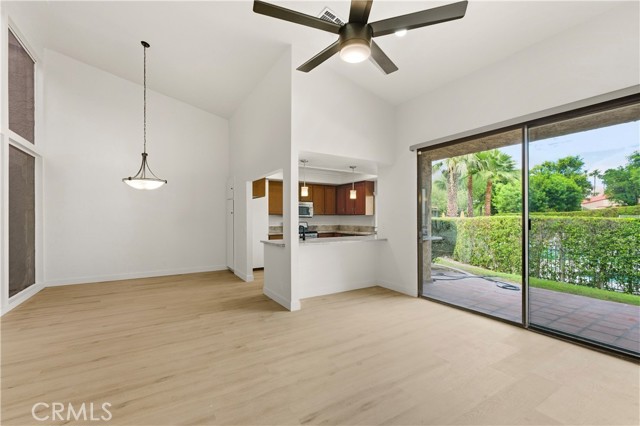 182 E Paseo Florido, Palm Springs, CA 92262