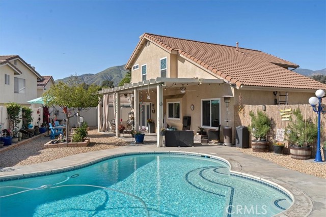 Detail Gallery Image 23 of 31 For 29159 Palm View Ln, Highland,  CA 92346 - 4 Beds | 3 Baths