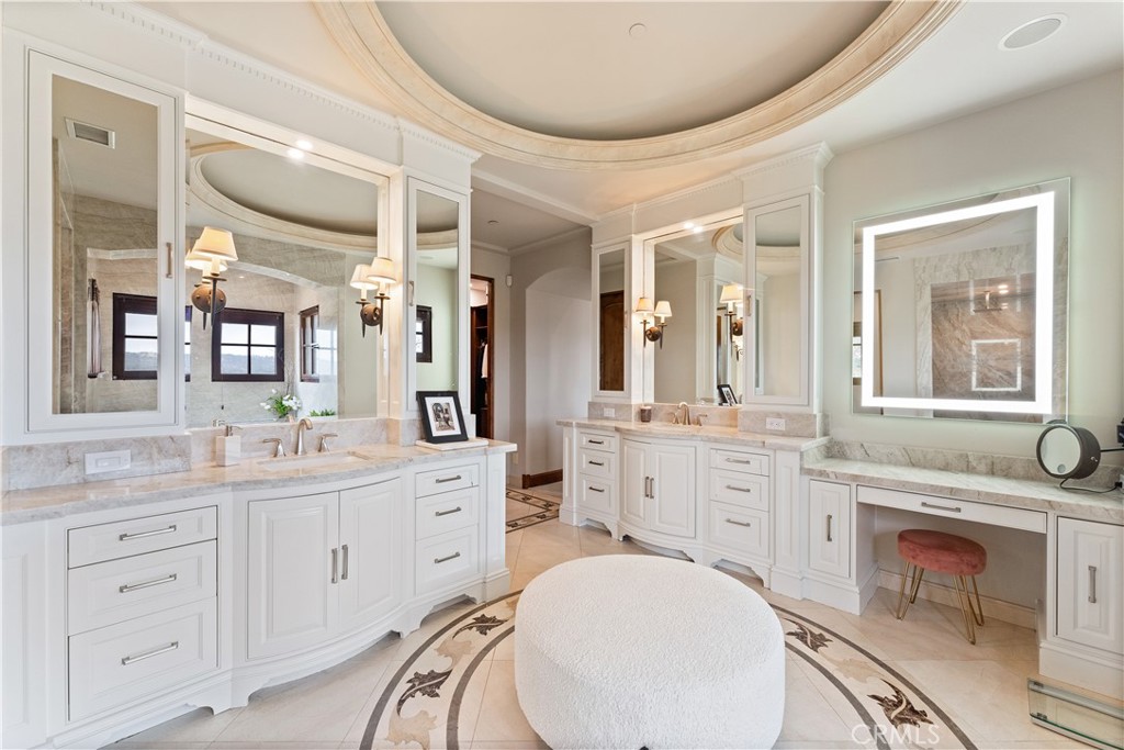 C4b3102d 17ec 437d B85c Fa56a00e567c