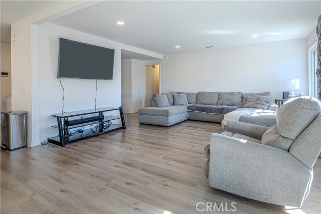 Detail Gallery Image 18 of 35 For 750 Saint Andrews Ct, Corona,  CA 92882 - 4 Beds | 2 Baths