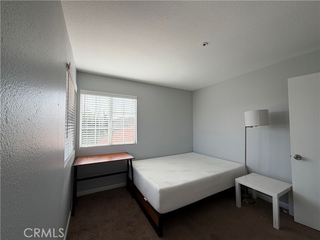 Detail Gallery Image 9 of 18 For 14932 Dandelion Ct, Fontana,  CA 92336 - 3 Beds | 2/1 Baths