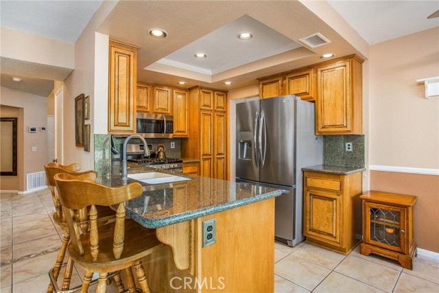 100 Waters Court, Redlands CA: https://media.crmls.org/medias/c4b425df-7965-4554-8ded-79eab9943e2b.jpg