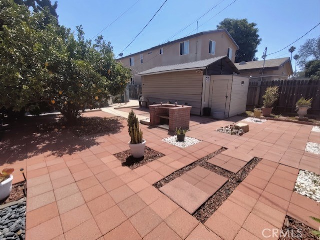 637 E 76th Place, Los Angeles, California 90001, 2 Bedrooms Bedrooms, ,1 BathroomBathrooms,Residential,For Sale,637 E 76th Place,CRPW24034765