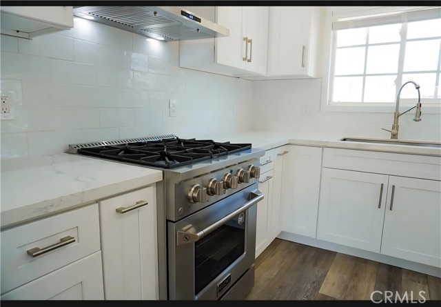 Detail Gallery Image 4 of 17 For 18271 Roberta, Huntington Beach,  CA 92646 - 4 Beds | 2 Baths