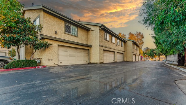 Front Image Thumbnail for CRDW25273935