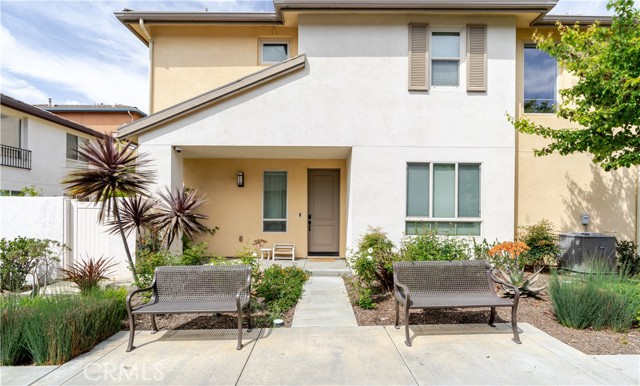 Detail Gallery Image 36 of 55 For 12017 Rock Creek Ct, Hawthorne,  CA 90250 - 4 Beds | 2/1 Baths