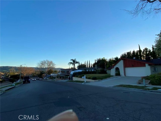 Detail Gallery Image 2 of 19 For 1891 Stoneman, Simi Valley,  CA 93065 - 4 Beds | 2 Baths