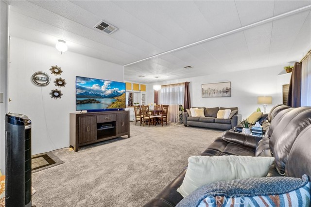 Detail Gallery Image 3 of 29 For 1251 Lugonia Ave #3,  Redlands,  CA 92374 - 2 Beds | 2 Baths