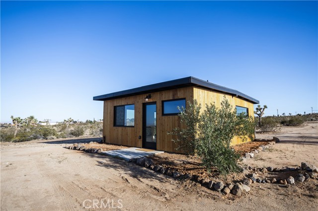 3977 Sage Avenue, Yucca Valley CA: https://media.crmls.org/medias/c4b726f7-7054-410b-a8a2-b48885cd80a7.jpg