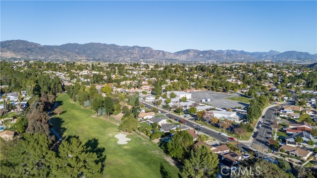 Detail Gallery Image 41 of 41 For 11722 Hayvenhurst, Granada Hills,  CA 91344 - 4 Beds | 3 Baths