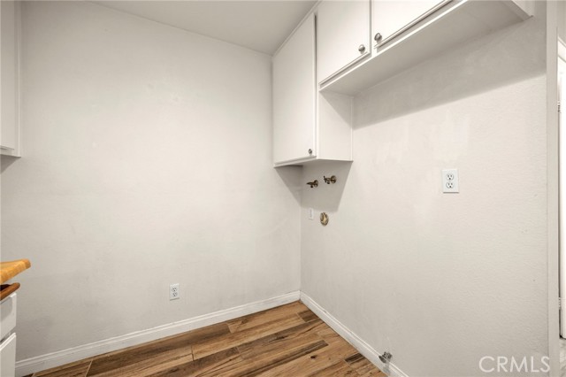 Detail Gallery Image 8 of 25 For 7150 Carlson Cir #21,  Canoga Park,  CA 91303 - 2 Beds | 1/1 Baths