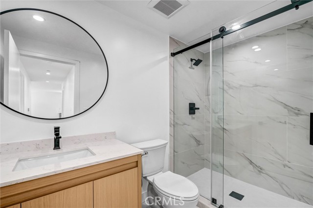 7320 Newcastle, Reseda CA: https://media.crmls.org/medias/c4b86885-2578-42f0-a14f-c93316becb2d.jpg