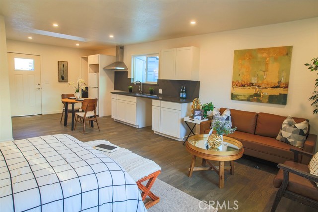 Detail Gallery Image 8 of 30 For 1615 Minturn St, Alameda,  CA 94501 - 2 Beds | 1/1 Baths