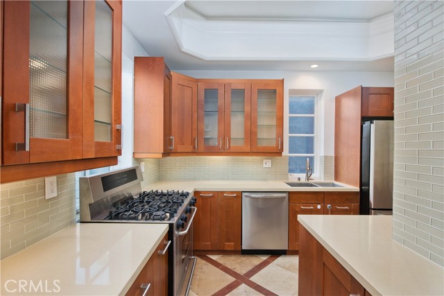 Detail Gallery Image 7 of 29 For 8655 Hillside Ave, Los Angeles,  CA 90069 - 4 Beds | 4 Baths