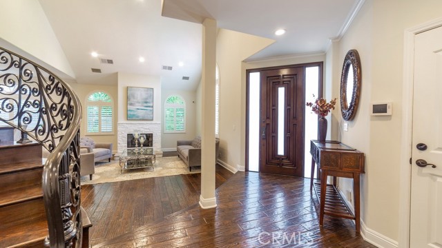 Detail Gallery Image 9 of 50 For 4461 Stern Ave, Sherman Oaks,  CA 91423 - 5 Beds | 4/1 Baths