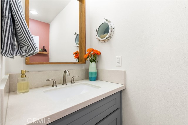 1161 Ravencrest Road, North Tustin CA: https://media.crmls.org/medias/c4bc0d68-162a-4a6e-aff5-d1accd8bafae.jpg