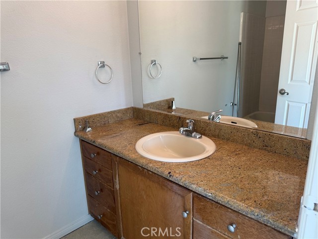 15192 Laguna Avenue, Lake Elsinore CA: https://media.crmls.org/medias/c4bcde77-74f6-496f-9658-3b082c018ab0.jpg