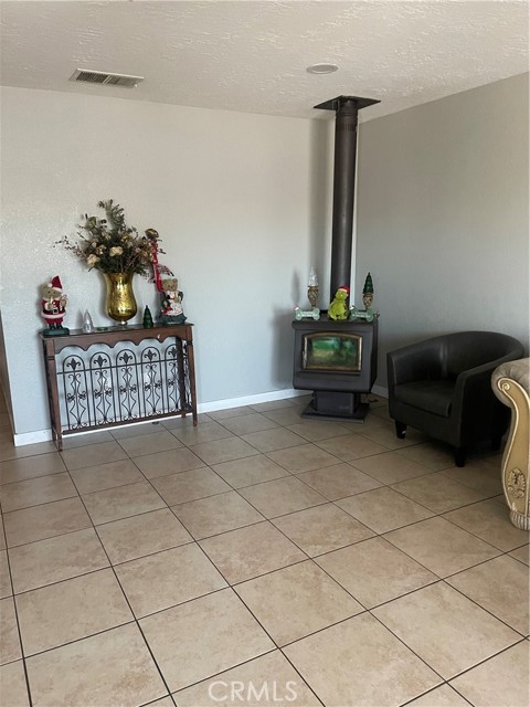 Detail Gallery Image 30 of 37 For 14327 Rodeo Dr, Victorville,  CA 92395 - 5 Beds | 3 Baths