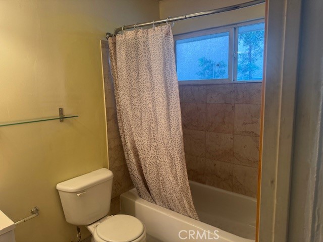 Detail Gallery Image 22 of 23 For 428 N Hollywood Way #203,  Burbank,  CA 91505 - 2 Beds | 2 Baths