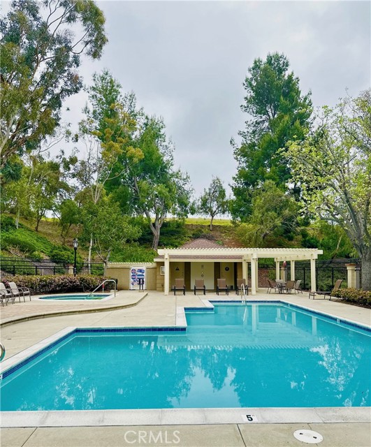 21192 Sierra Ridge, Lake Forest CA: https://media.crmls.org/medias/c4bf0ea2-7be5-4cc5-91db-e588e41f6655.jpg