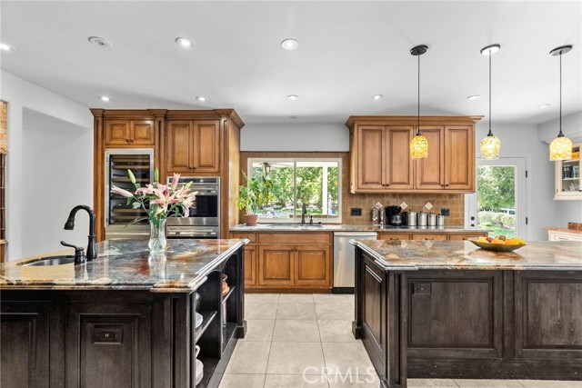 26675 MacMillan Ranch Road, Canyon Country CA: https://media.crmls.org/medias/c4bff2f6-81d5-4df6-96d6-65d42a8b197c.jpg