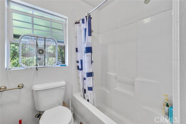 Detail Gallery Image 20 of 26 For 1451 W 10th St, Pomona,  CA 91766 - 4 Beds | 3 Baths