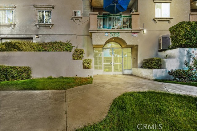 Detail Gallery Image 13 of 41 For 7018 404 Rita, Huntington Park,  CA 90255 - 3 Beds | 2 Baths