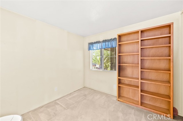 2755 Cambridge Avenue, Hemet CA: https://media.crmls.org/medias/c4c0a1a0-81b4-47e5-9a1b-23bdecfa53e4.jpg