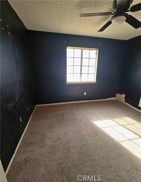 Detail Gallery Image 13 of 21 For 22684 Powhatan, Apple Valley,  CA 92308 - 3 Beds | 2 Baths