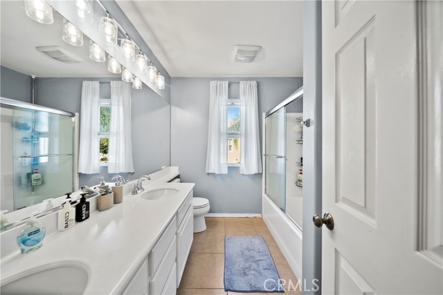 Detail Gallery Image 10 of 17 For 13413 Pelican Peak Ct, Corona,  CA 92880 - 4 Beds | 3 Baths