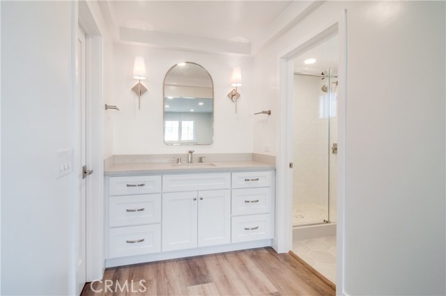 15562 Wild Cherry Circle, Huntington Beach CA: https://media.crmls.org/medias/c4c1e3e2-48e9-46e4-94b0-d3af18ff2814.jpg