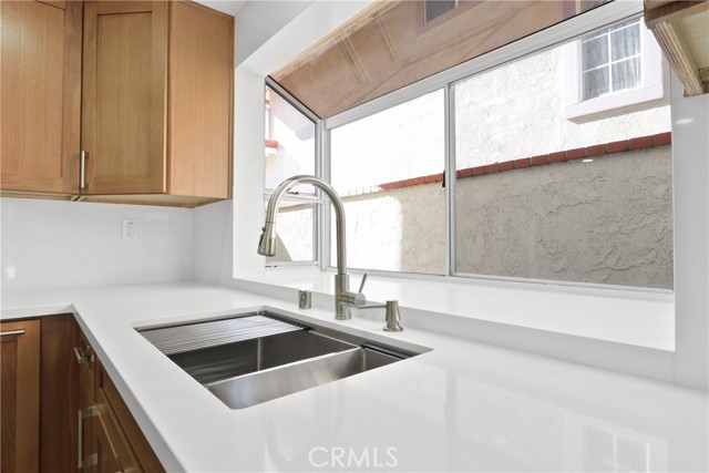 Detail Gallery Image 8 of 22 For 21525 via Pepita, Yorba Linda,  CA 92886 - 3 Beds | 3 Baths