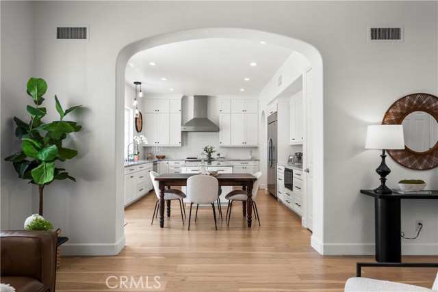 26814 Fairlain Drive, Valencia CA: https://media.crmls.org/medias/c4c3220f-966a-4bc0-a722-ce932f45913a.jpg