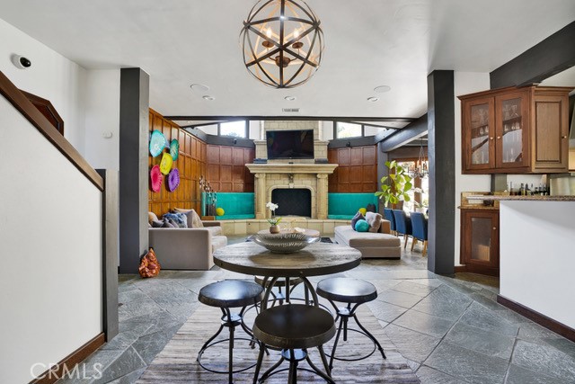266 Canyon Acres Drive, Laguna Beach CA: https://media.crmls.org/medias/c4c373e4-25cc-4077-81fb-0500d8f64835.jpg